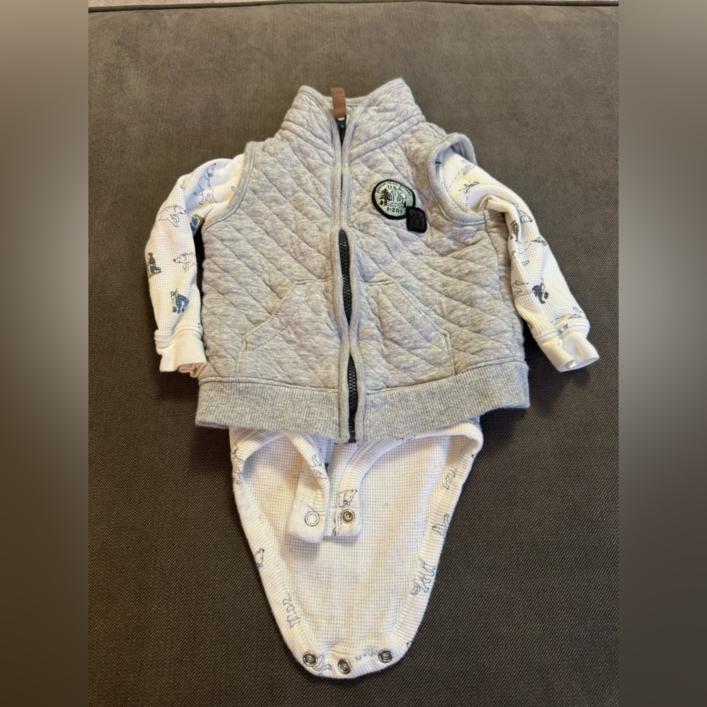 Mixed Baby Boys Clothing Bundle - 9 months - Picture 4 of 9